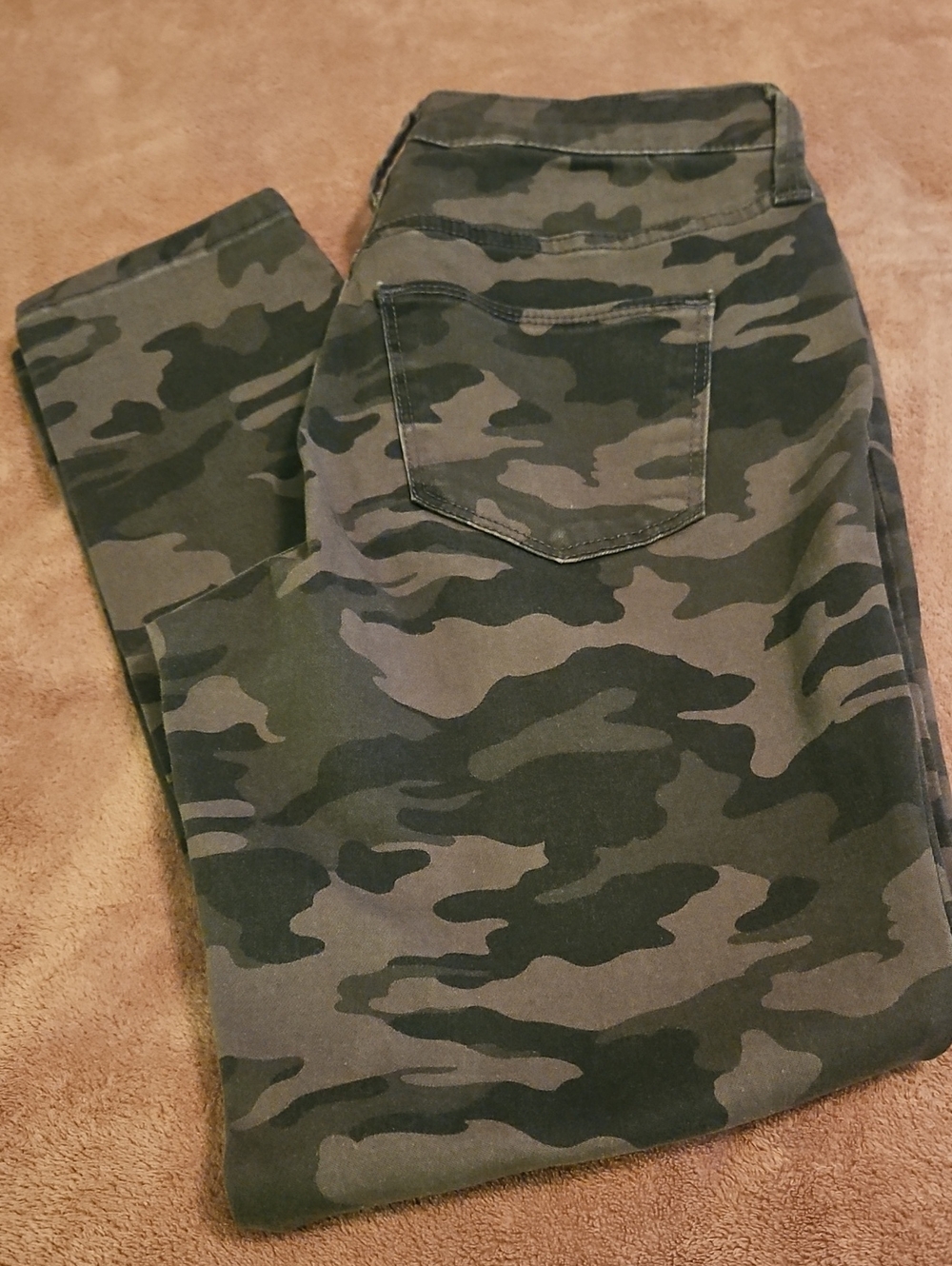 Men's Camouflage Stretch Jeans - Olive Camo